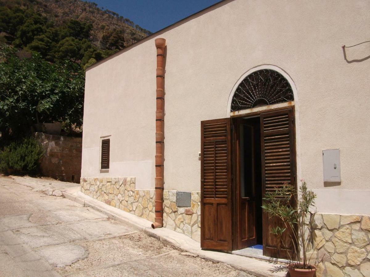 Le Case Di Virgin 1 Castellammare del Golfo Kültér fotó